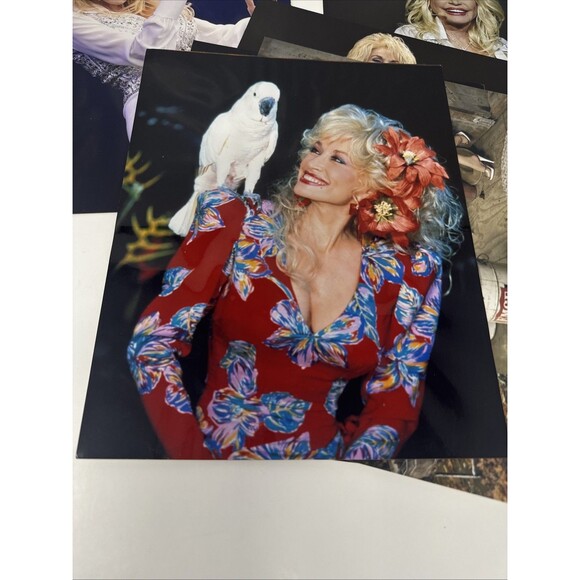 DOLLY PARTON PHOTO COLLECTION 8 x 10 LOT OF 22 Performance Press Candid etc - Picture 16 of 16